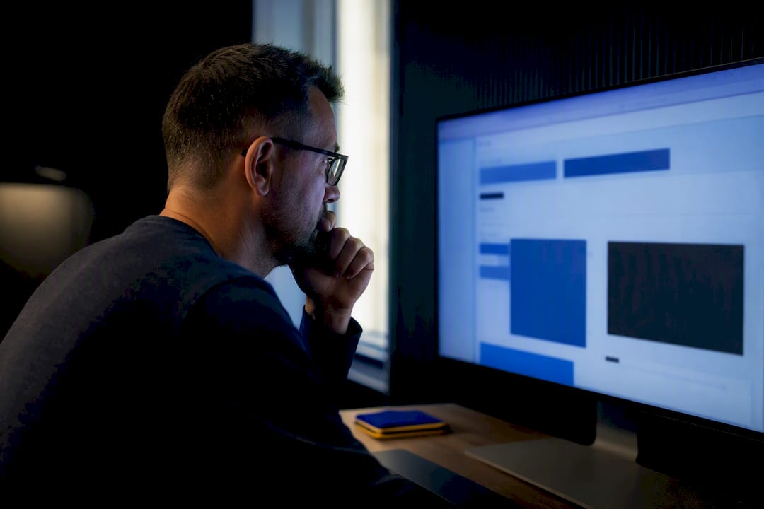 Screen recording with sensitive data redacted